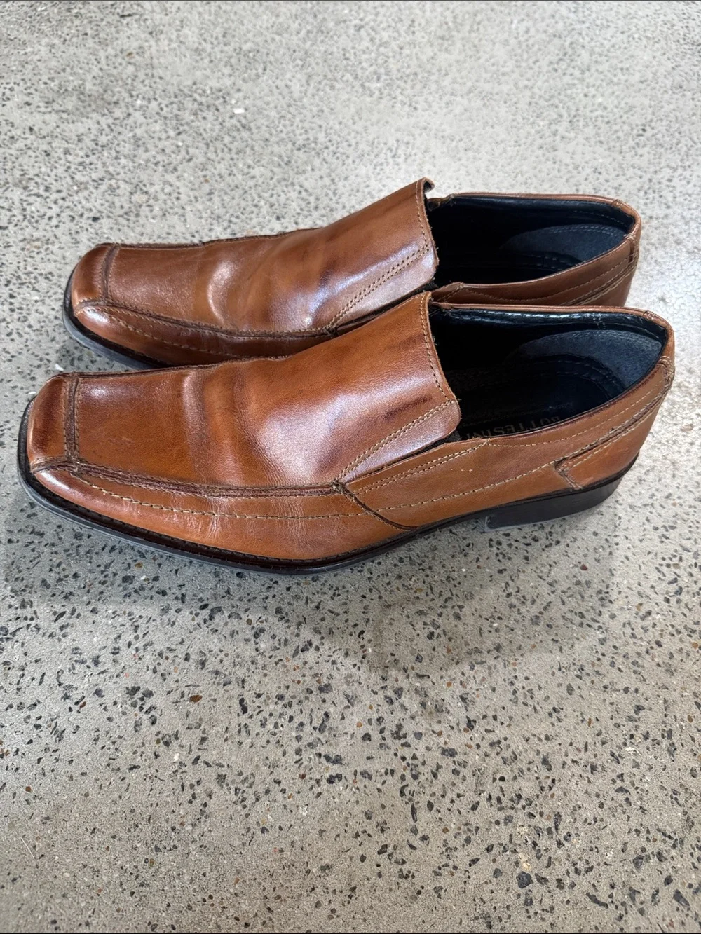 Men's Brown Leather Slip-On Loafers - Classic Comfort